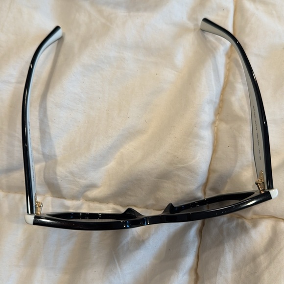 Prada Sunglasses - Picture 5 of 11